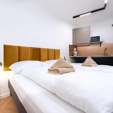 Corso Apartment *